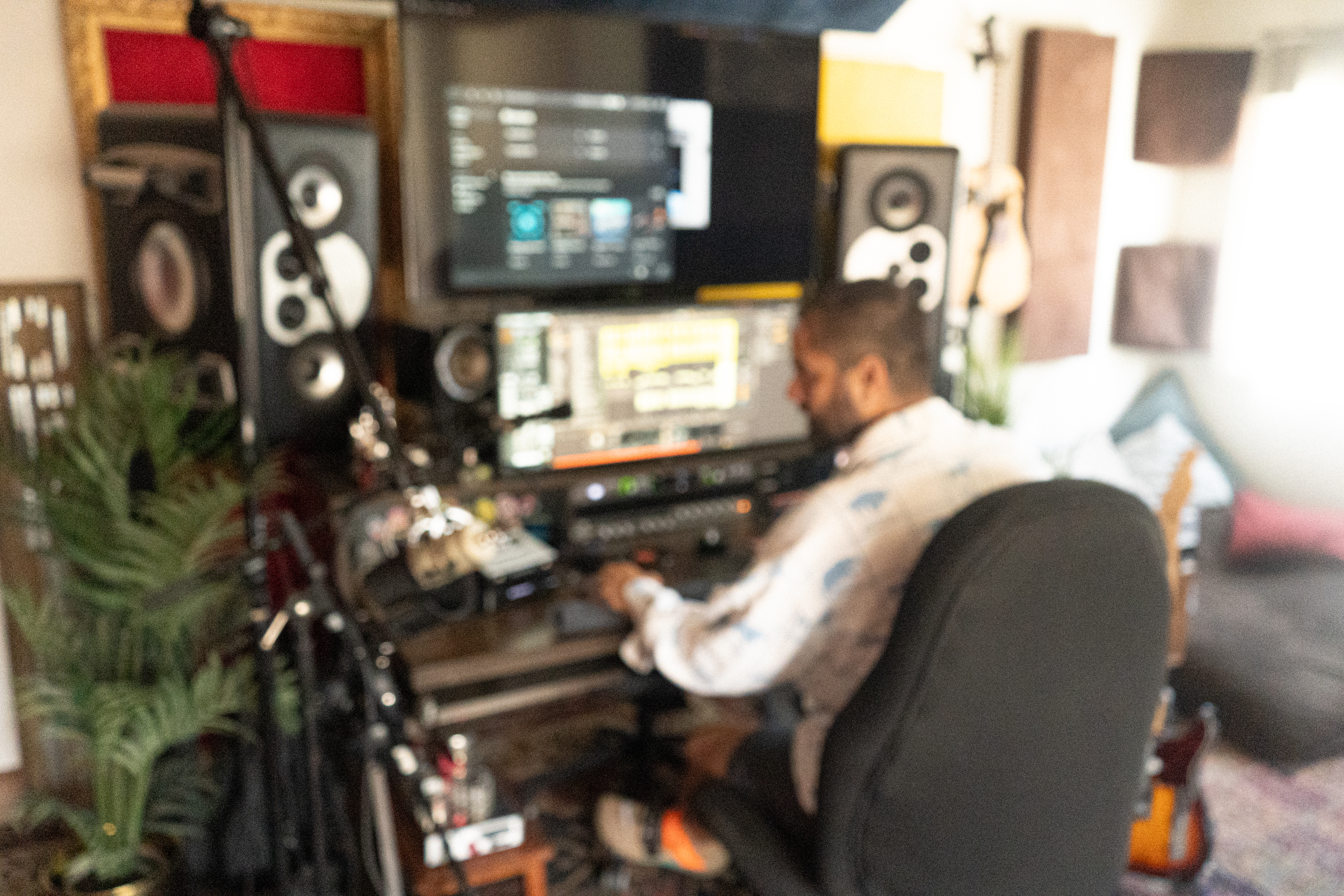 El Eddie Boy in the studio